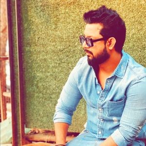 Meet your Posher, Azar